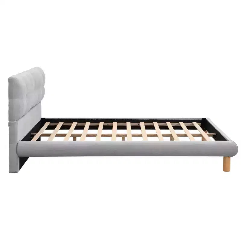 Letto a piattaforma moderno rivestito in ciniglia con struttura e testiera in legno di caucciù