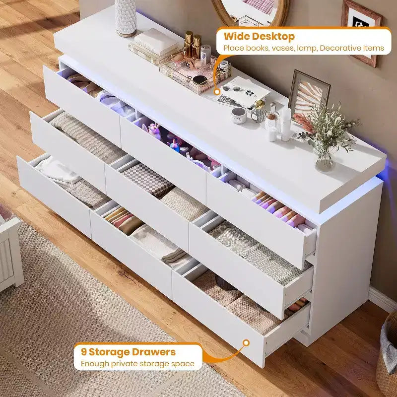 Cassettiera a 9 cassetti con porte e prese, comò e porta TV largo 160 cm, armadietto contenitore per camera da letto