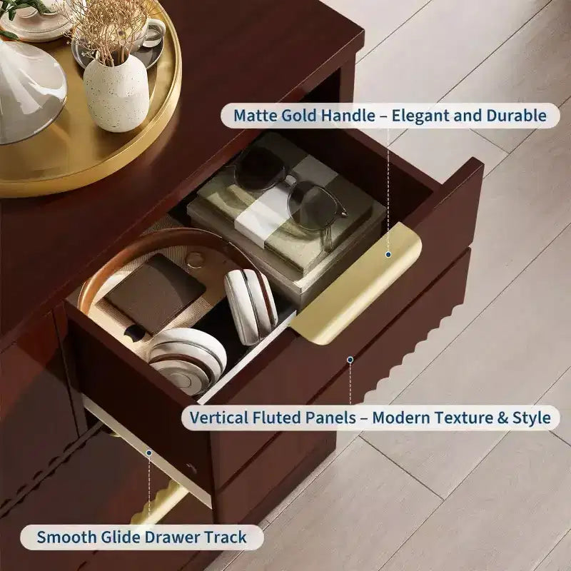 Cassettiera scanalata a 7 cassetti per camera da letto - Cassettiera in legno larga 120 cm con maniglie in metallo, organizer moderno e mobile TV con console multimediale