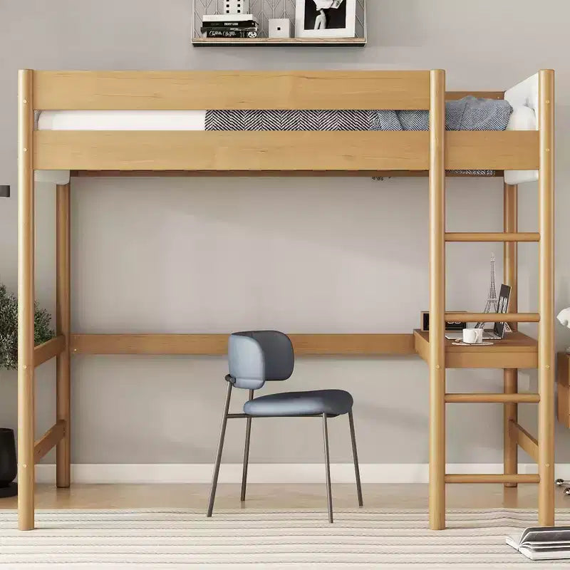 Letto a soppalco singolo con scrivania, testiera e pediera imbottite in Teddy Bouclé, struttura in legno di Hevea, scaletta e sponde di sicurezza, naturale
