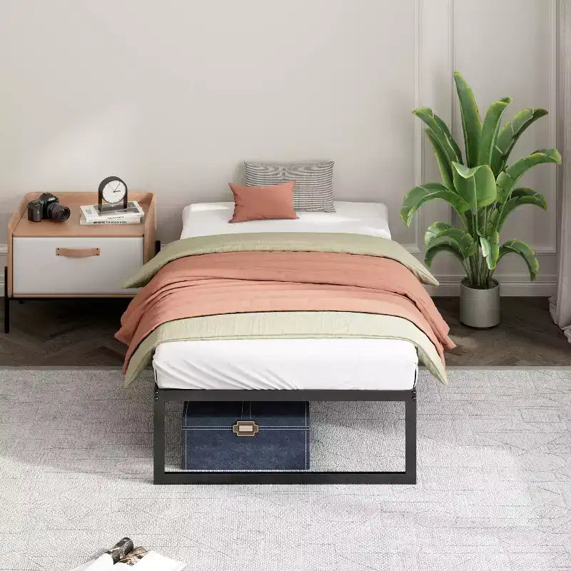 14" Metal Platform Bed Frame, Black